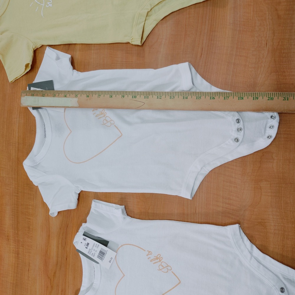 Grayson Mini Baby Bodysuit Bundle 3pk White‎ Yellow Heart Sunshine 6-9M 18M 24M - Picture 6 of 10